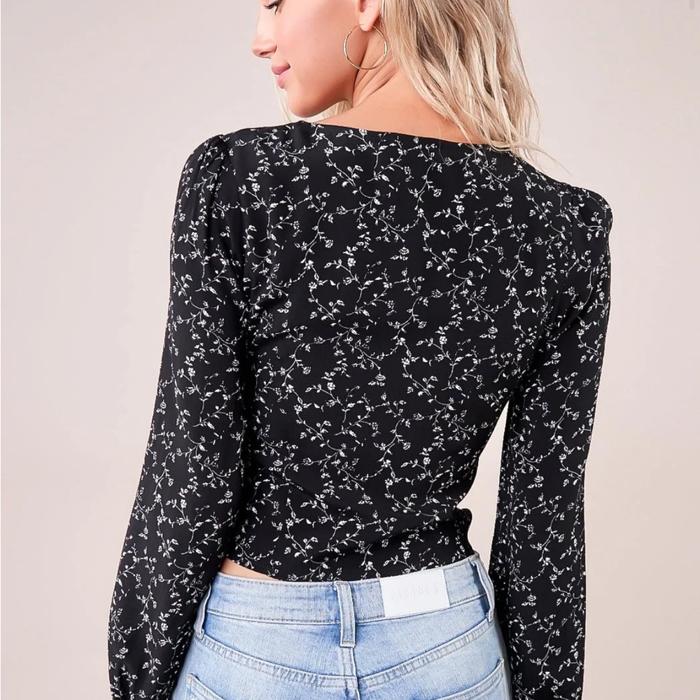 Sugarlips Rennes Floral Black Women's Top - Picture 3 of 7